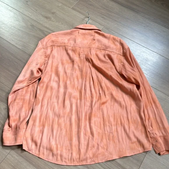 We The Free Pink Button Down Shirt - Picture 4 of 8